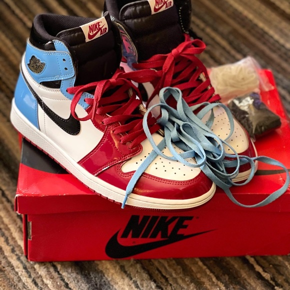 Air Jordan 1 OG HIGH UNC/CHI